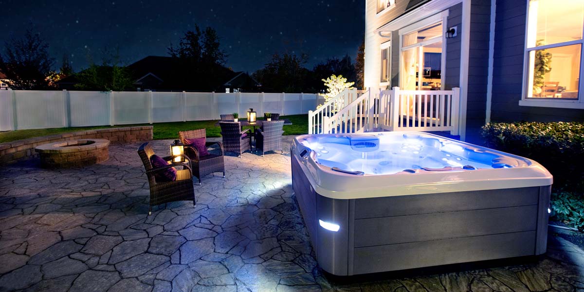 Bullfrog Spas ulkoporealtaat